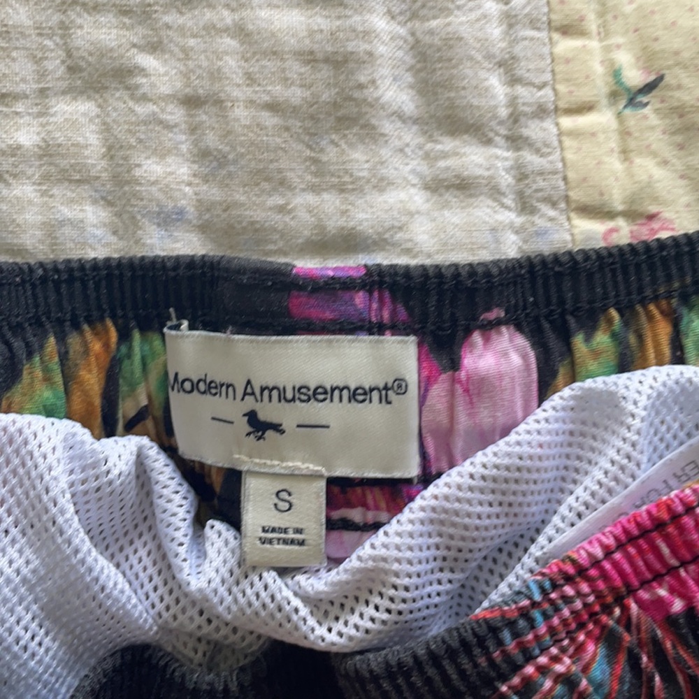 Swim Trunks Pacsun Floral - Picture 2 of 3